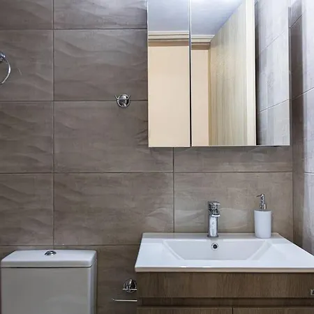 Nafsika Apt., Next To The Beach! Appartamento