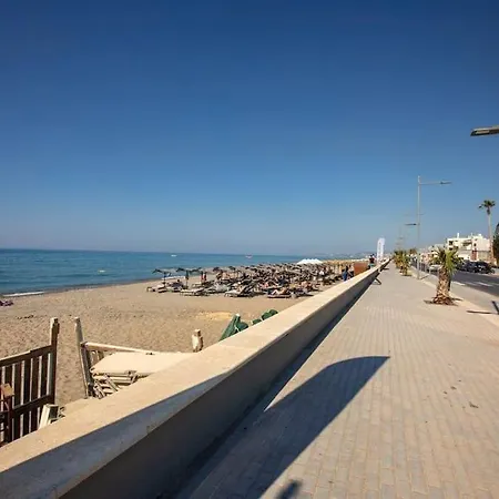 Nafsika Apt., Next To The Beach!